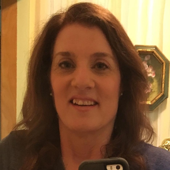 Meet your Posher, Lisa - Picture 1 of 1